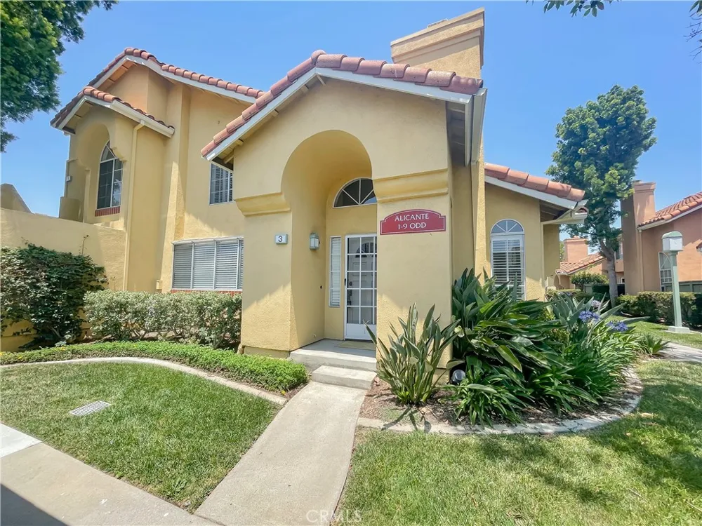 3 Alicante Aisle Irvine, CA 92614