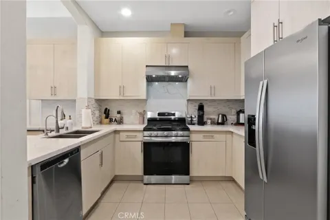 1598 Long Beach Boulevard #412