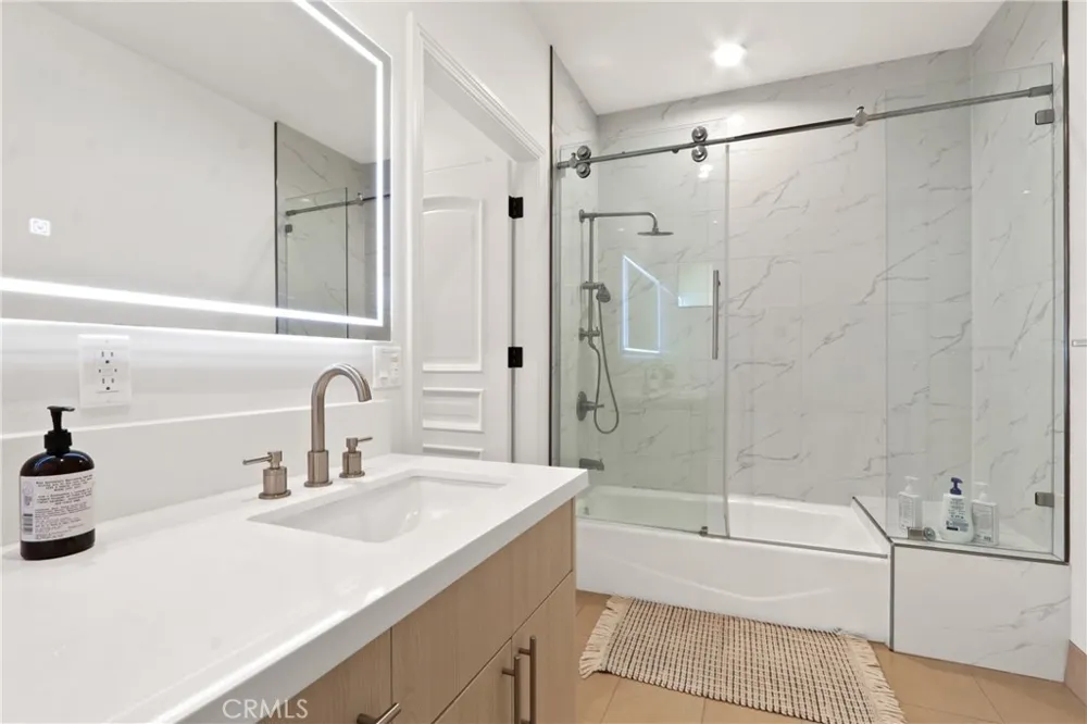 1598 Long Beach Boulevard #412 Long Beach, CA 90813