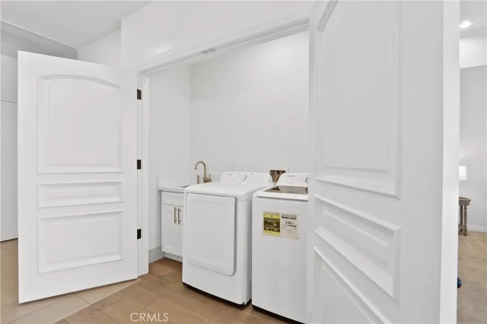 1598 Long Beach Boulevard #412 Long Beach, CA 90813