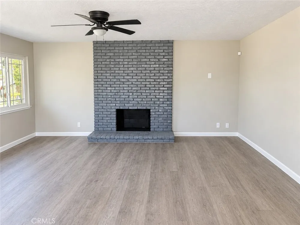1735 W Jenner Street Lancaster, CA 93534
