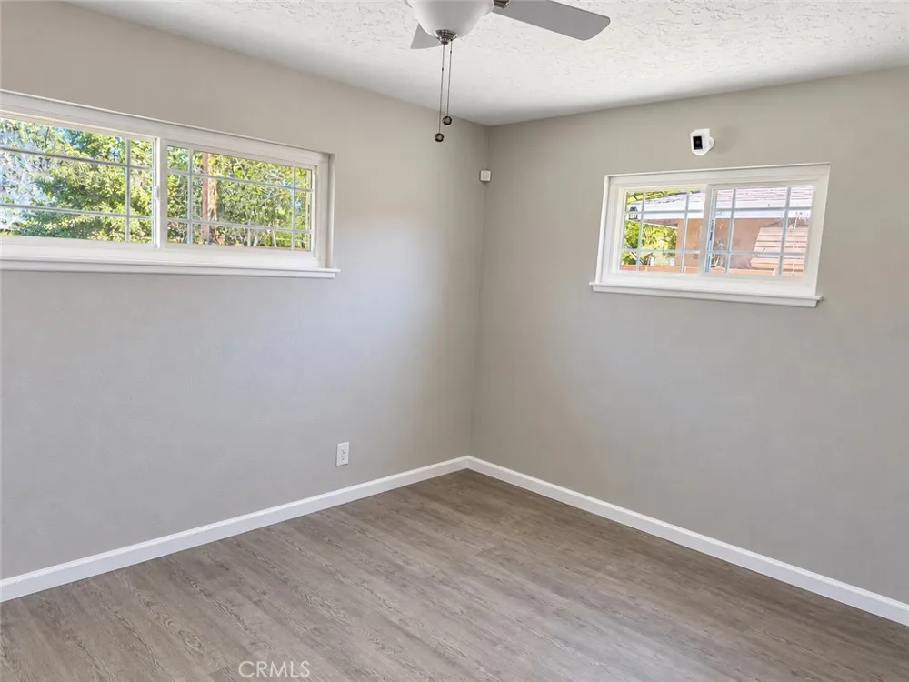 1735 W Jenner Street Lancaster, CA 93534