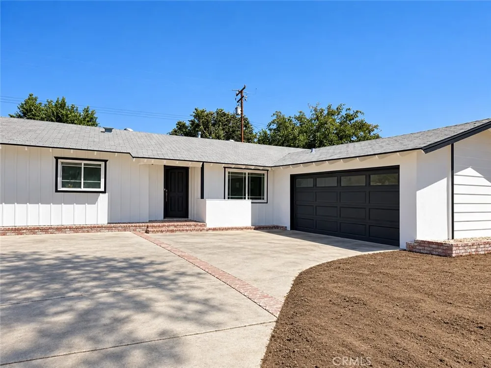 1735 W Jenner Street Lancaster, CA 93534
