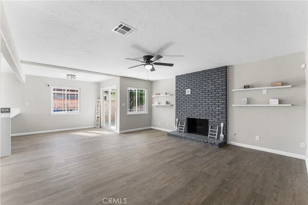 1735 W Jenner Street Lancaster, CA 93534