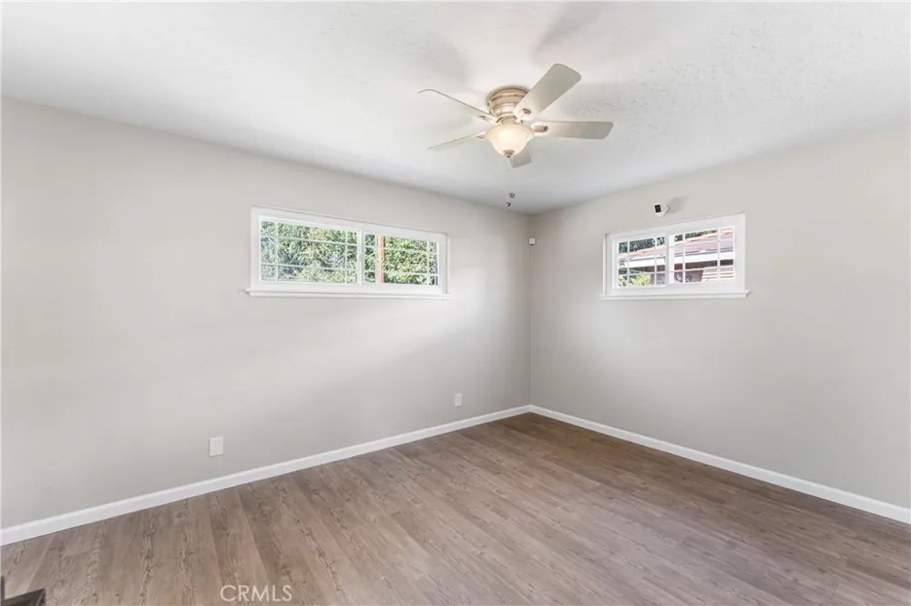 1735 W Jenner Street Lancaster, CA 93534