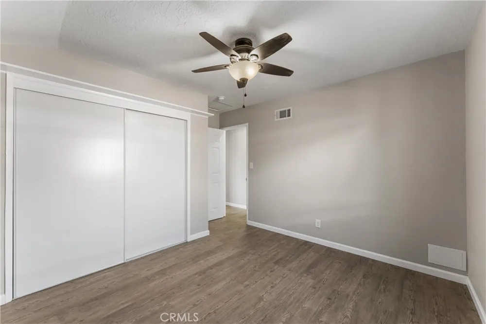 1735 W Jenner Street Lancaster, CA 93534