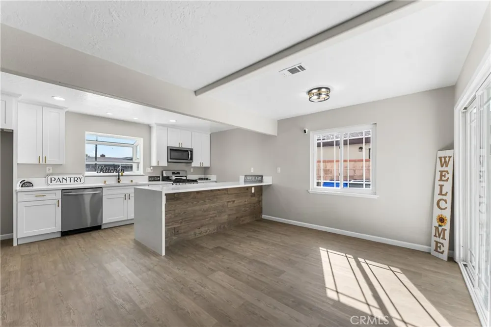 1735 W Jenner Street Lancaster, CA 93534