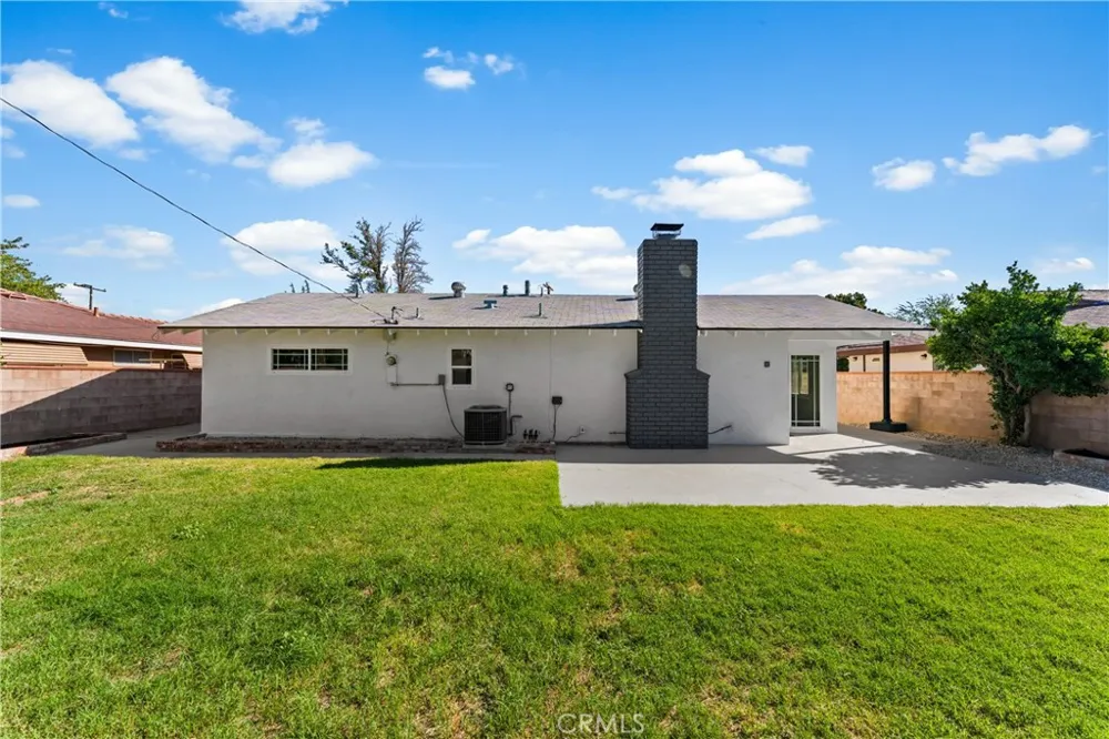 1735 W Jenner Street Lancaster, CA 93534
