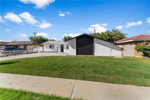 1735 W Jenner Street