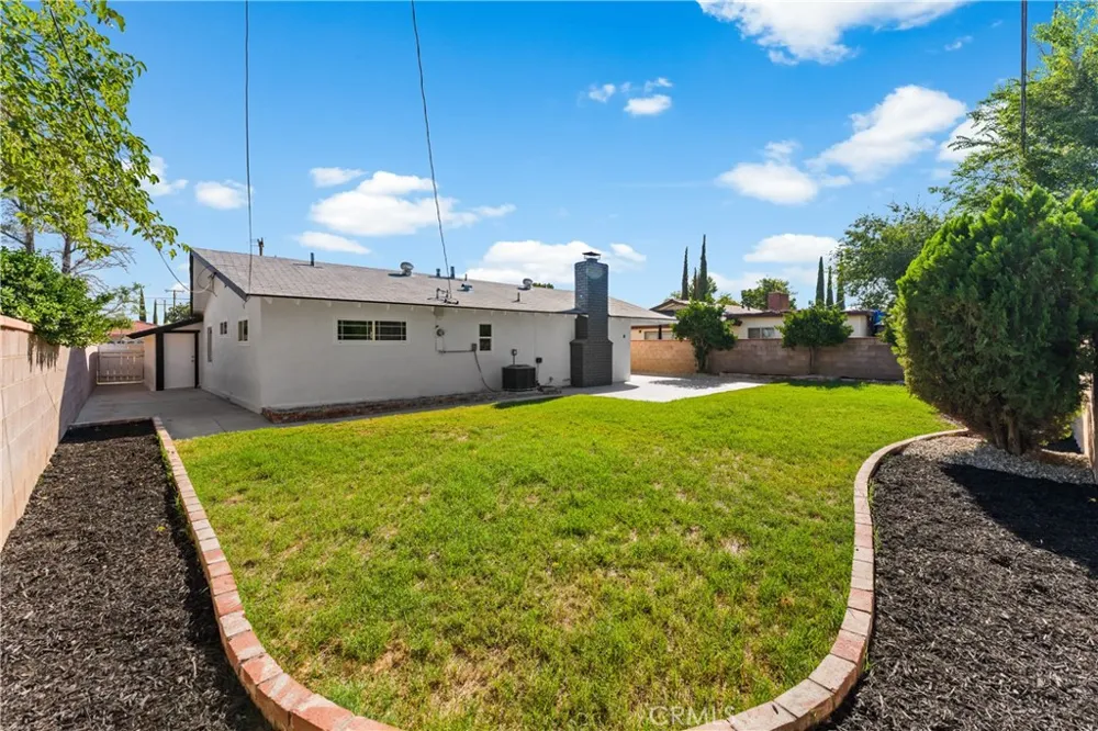 1735 W Jenner Street Lancaster, CA 93534