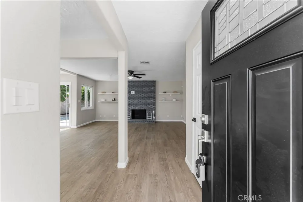 1735 W Jenner Street Lancaster, CA 93534
