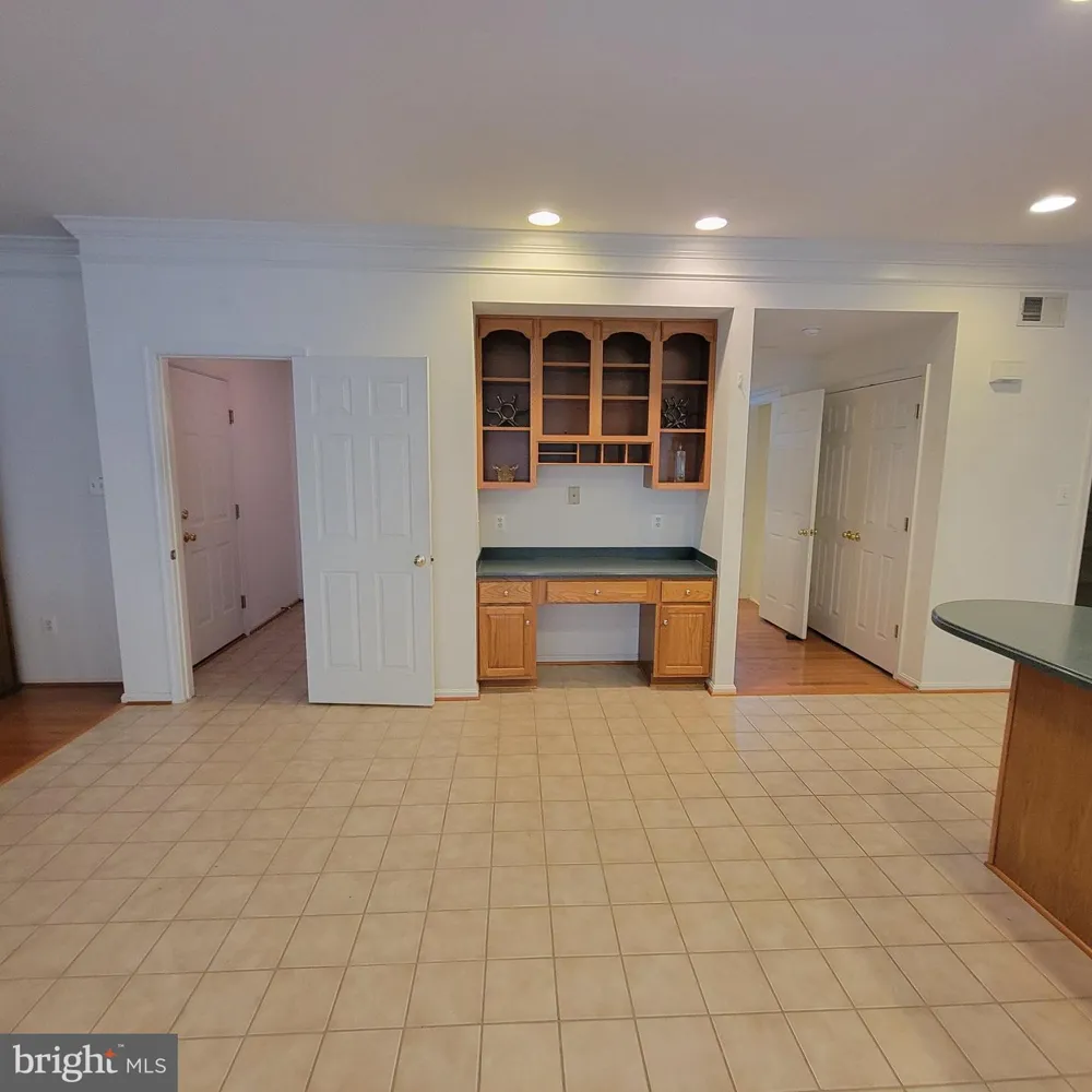 811 LAMOKA DRIVE Odenton, MD 21113
