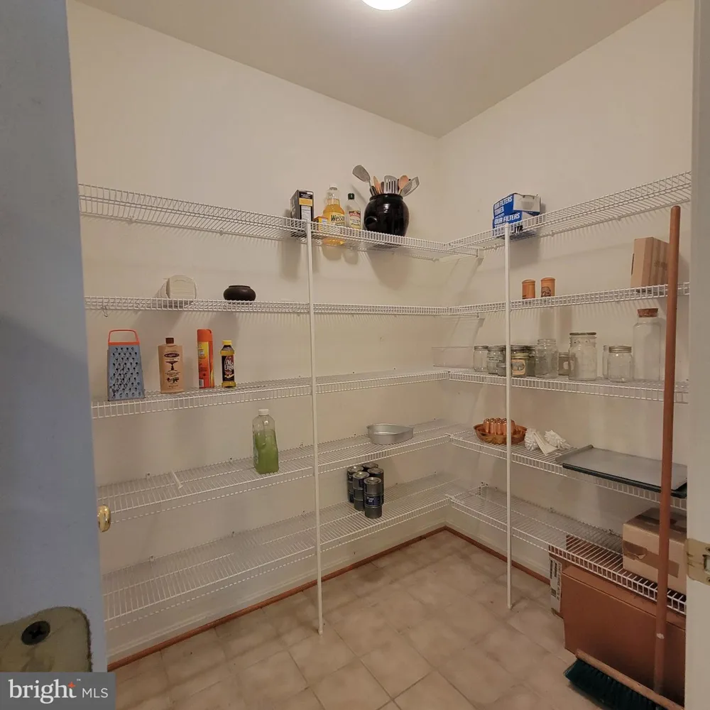 811 LAMOKA DRIVE Odenton, MD 21113