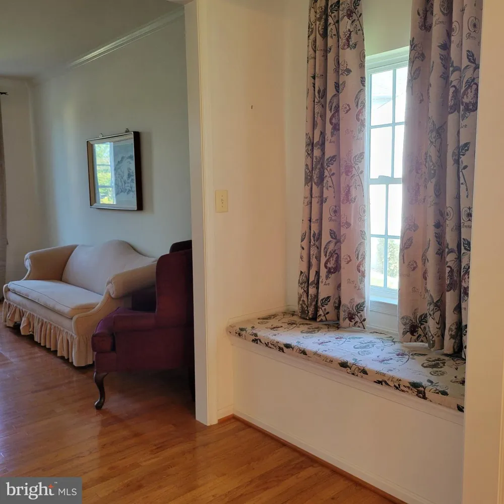 811 LAMOKA DRIVE Odenton, MD 21113