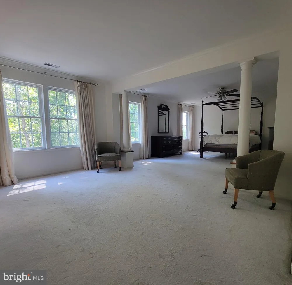 811 LAMOKA DRIVE Odenton, MD 21113