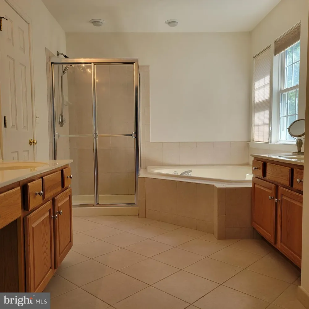811 LAMOKA DRIVE Odenton, MD 21113