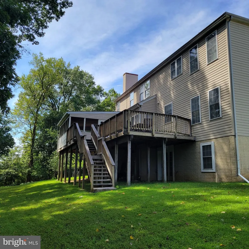 811 LAMOKA DRIVE Odenton, MD 21113