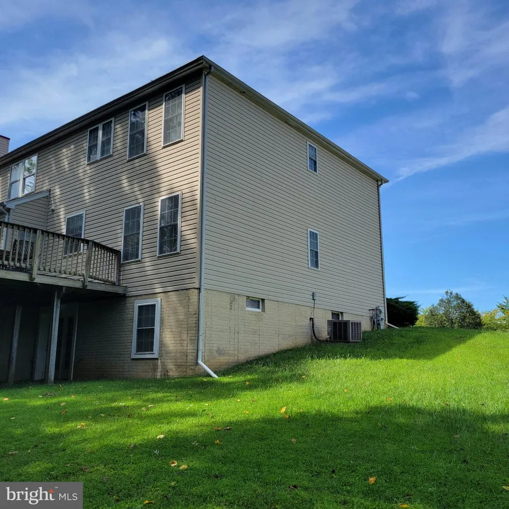 811 LAMOKA DRIVE Odenton, MD 21113