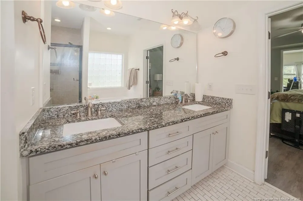 3742 Glencourse Way Fayetteville, NC 28311