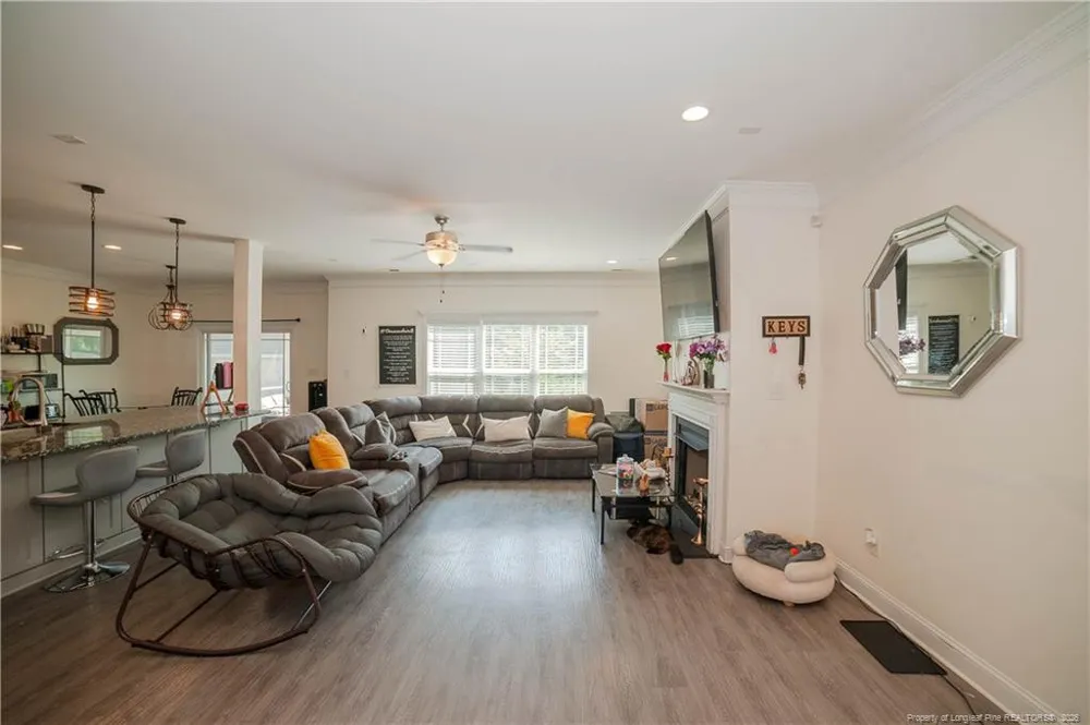3742 Glencourse Way Fayetteville, NC 28311