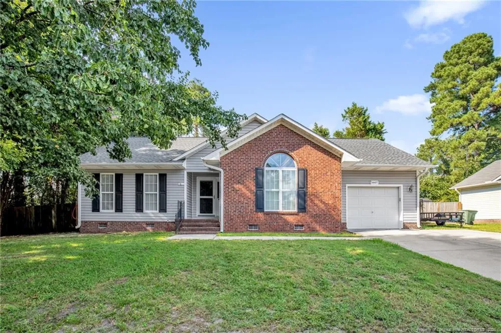 5607 Walkabout Road Hope Mills, NC 28348