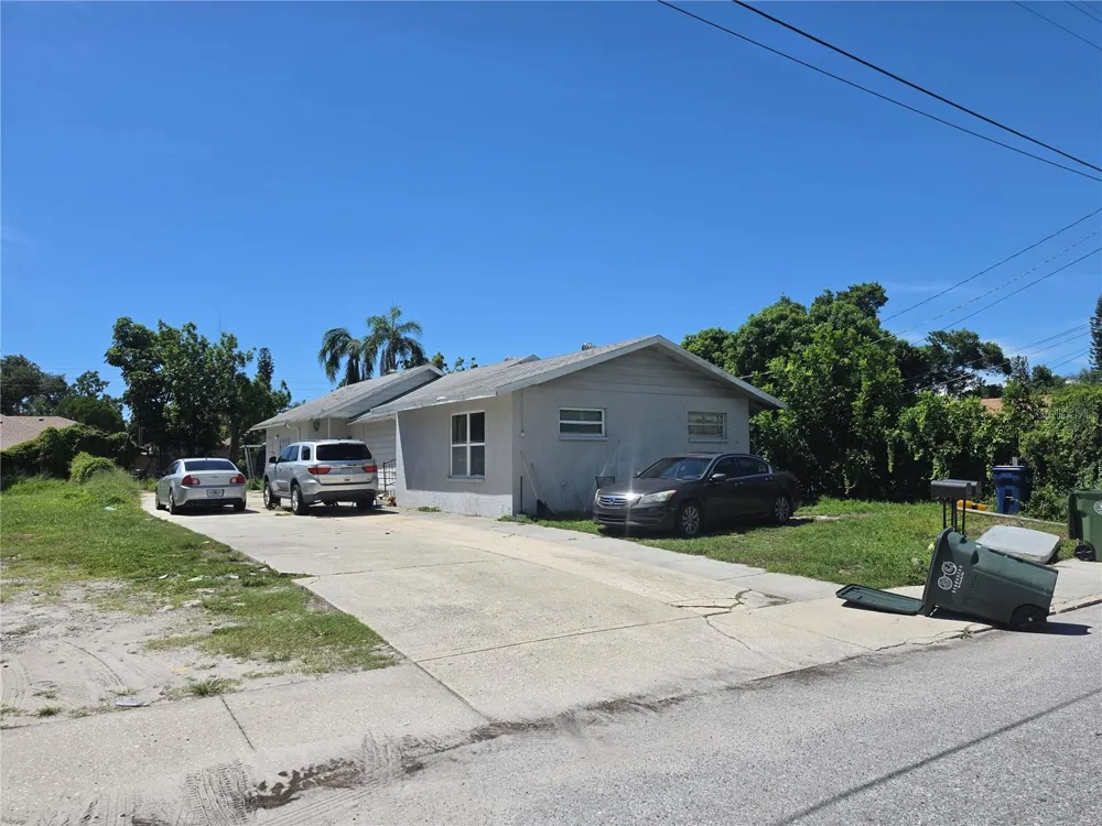 1222 17TH STREET W Bradenton, FL 34205