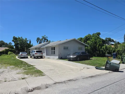 1222 17TH STREET W