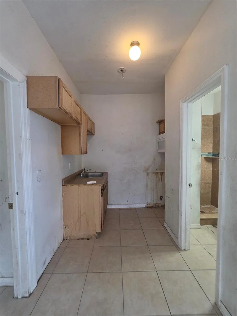 1222 17TH STREET W Bradenton, FL 34205