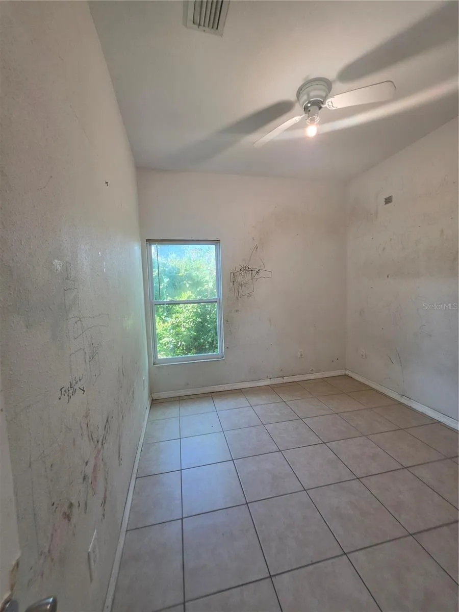 1222 17TH STREET W Bradenton, FL 34205