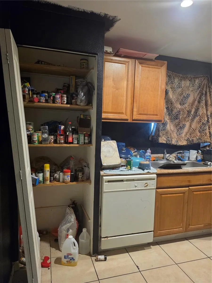 1222 17TH STREET W Bradenton, FL 34205