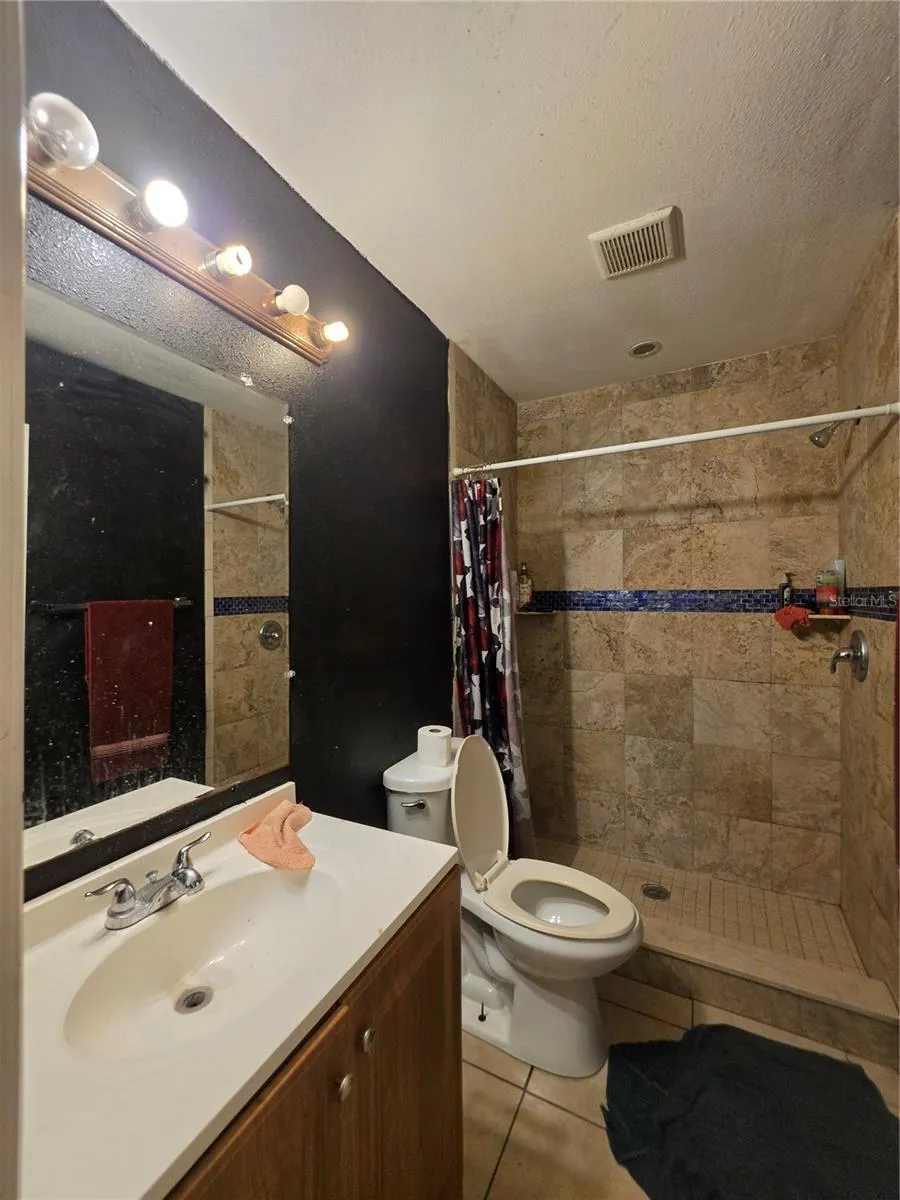 1222 17TH STREET W Bradenton, FL 34205