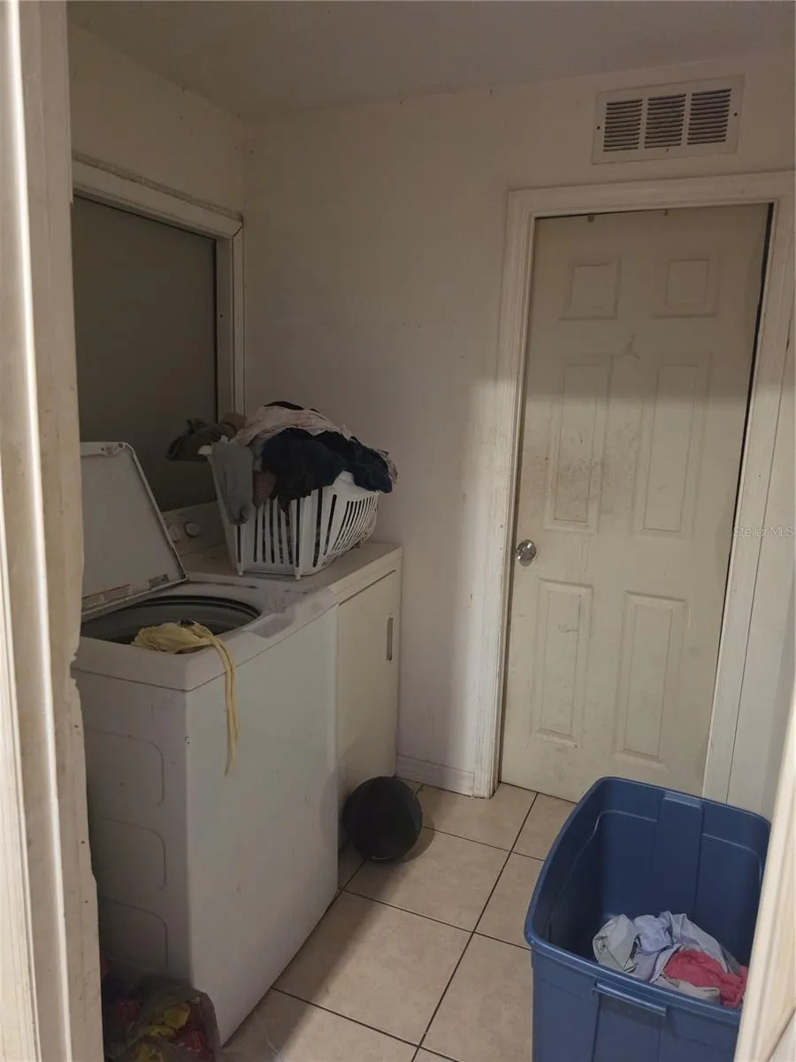 1222 17TH STREET W Bradenton, FL 34205