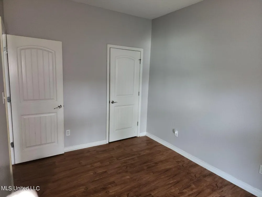 6086 E Benton Street Bay Saint Louis, MS 39520