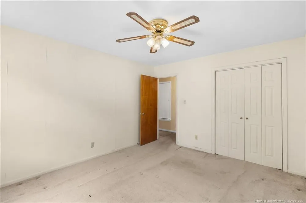 453 Bay Shore Drive Fayetteville, NC 28311