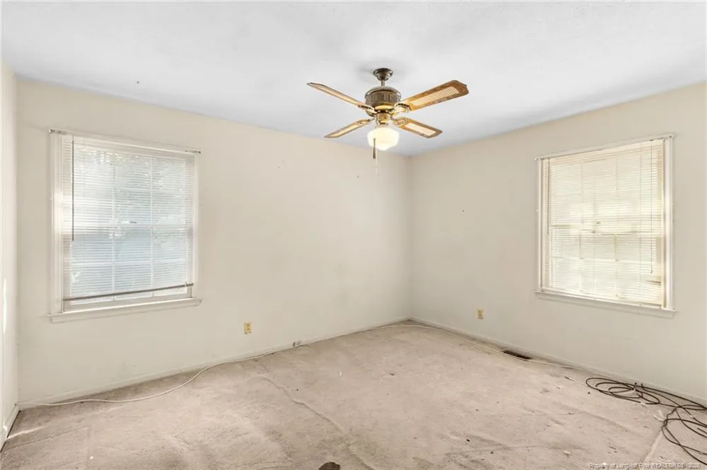 453 Bay Shore Drive Fayetteville, NC 28311