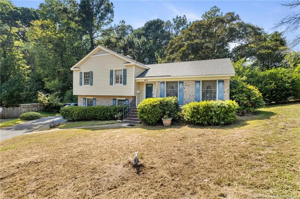 453 Bay Shore Drive Fayetteville, NC 28311