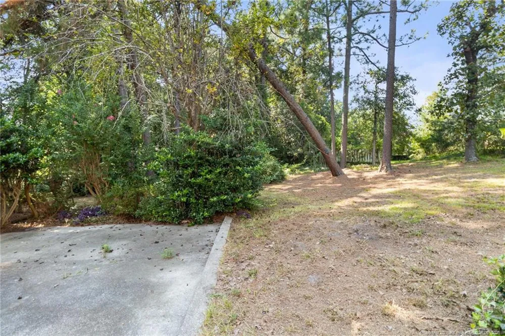 453 Bay Shore Drive Fayetteville, NC 28311