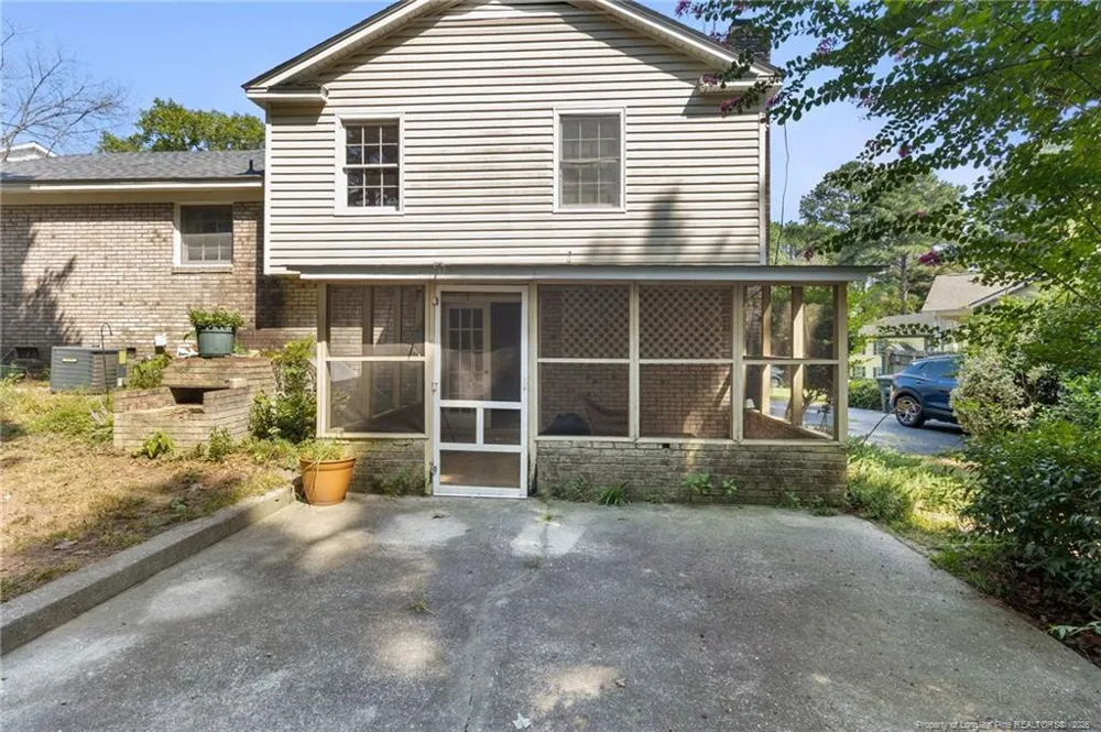 453 Bay Shore Drive Fayetteville, NC 28311