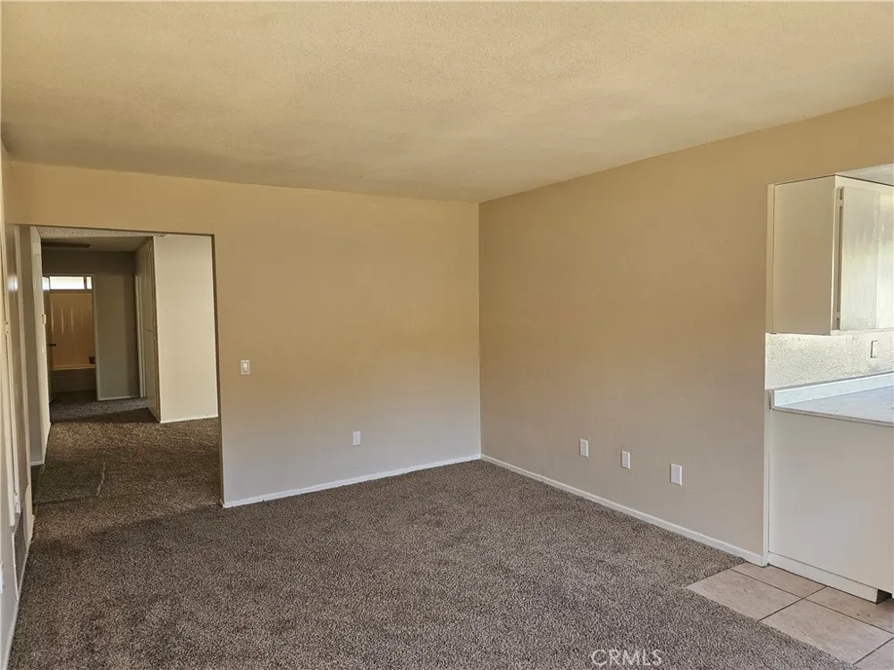 27168 Roger Hemet, CA 92544
