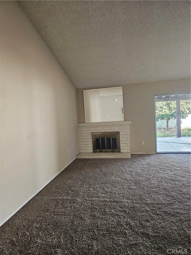 27168 Roger Hemet, CA 92544