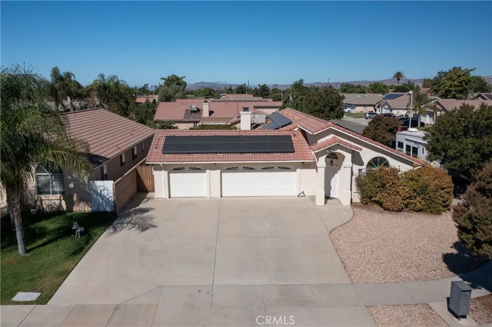 771 De Passe Way Hemet, CA 92544