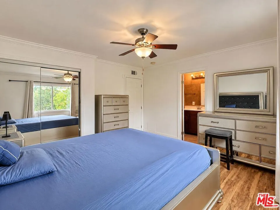 23909 Welby Way Los Angeles, CA 91307
