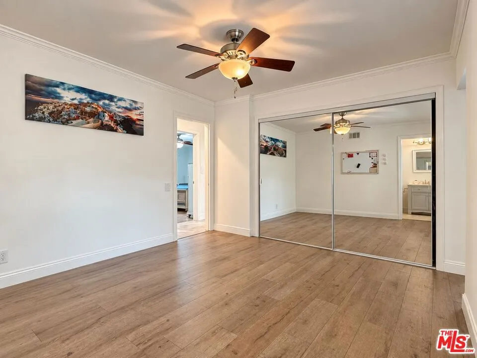 23909 Welby Way Los Angeles, CA 91307