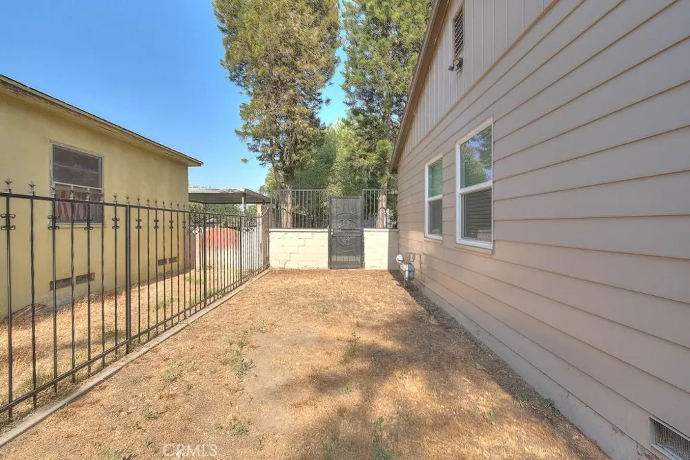 2803 Ladera Road San Bernardino, CA 92405
