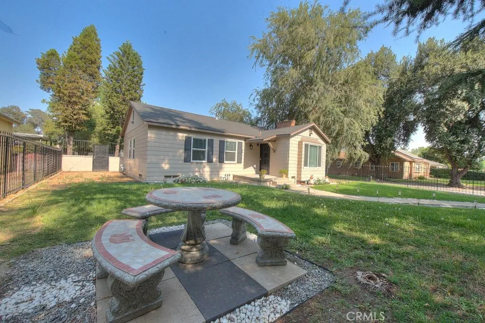 2803 Ladera Road San Bernardino, CA 92405
