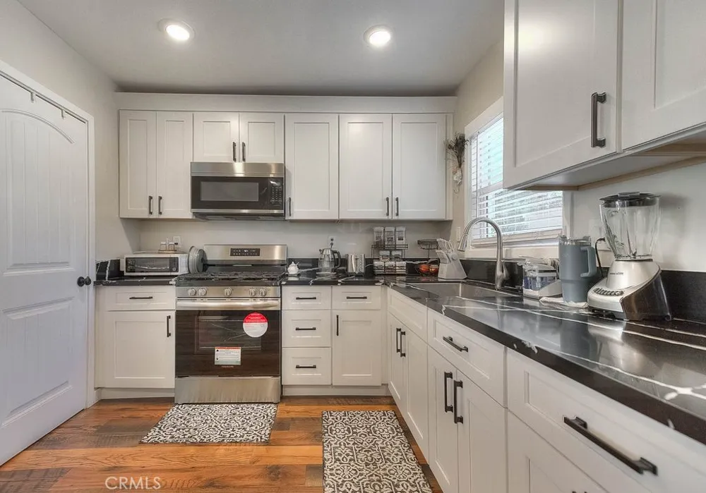 2803 Ladera Road San Bernardino, CA 92405