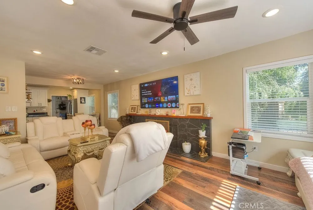 2803 Ladera Road San Bernardino, CA 92405