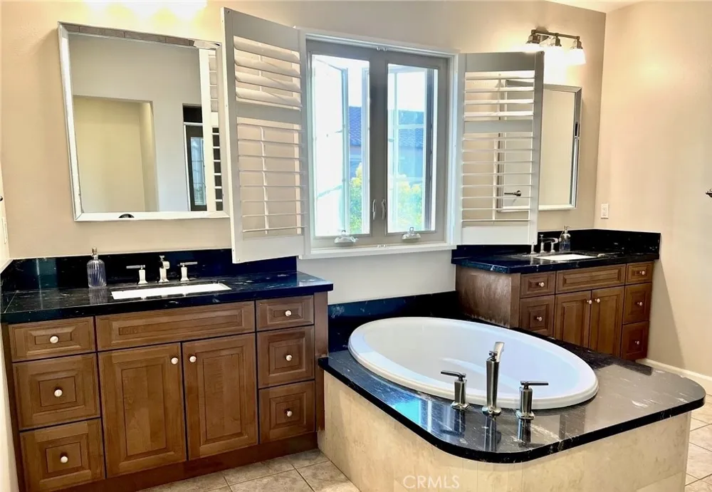 68 Chianti Irvine, CA 92618