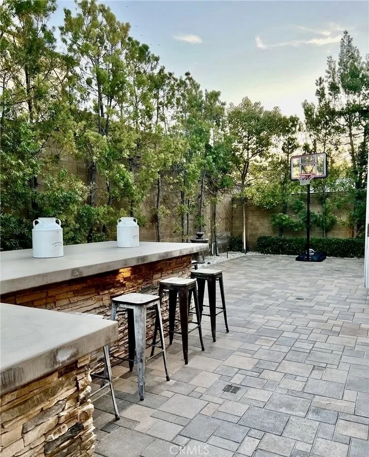 68 Chianti Irvine, CA 92618