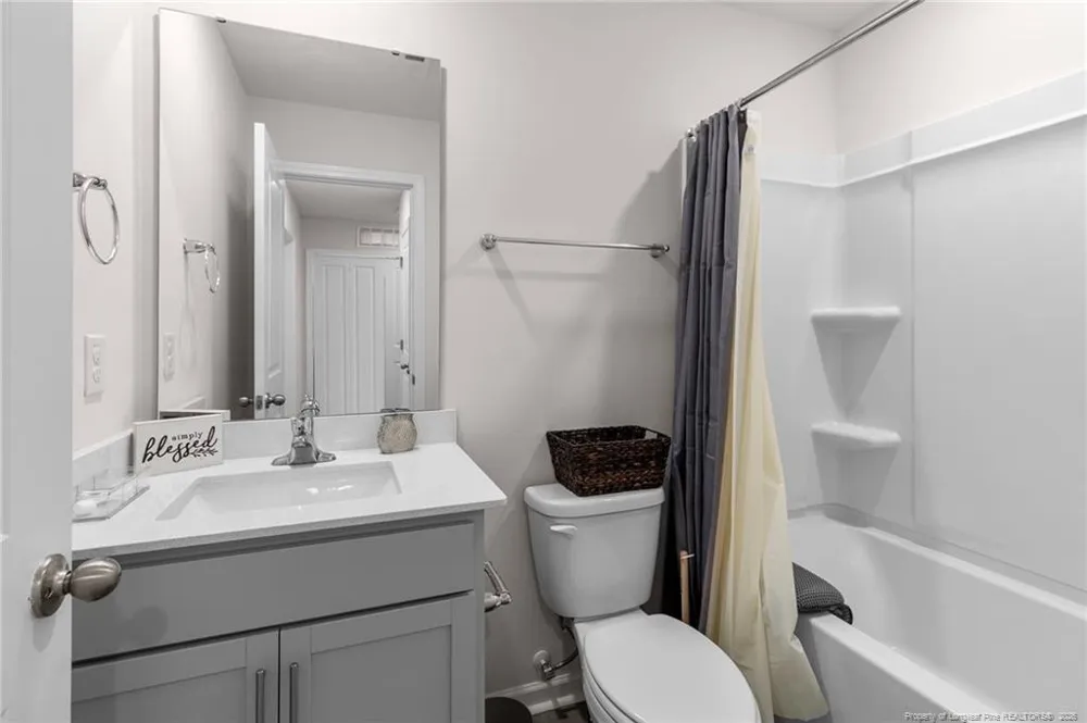 1406 Gracie Lane Carthage, NC 28327